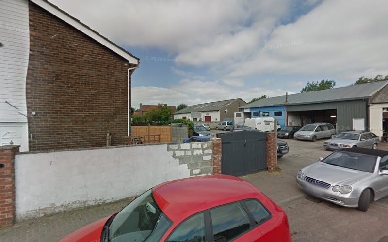 E Reynolds Fencing